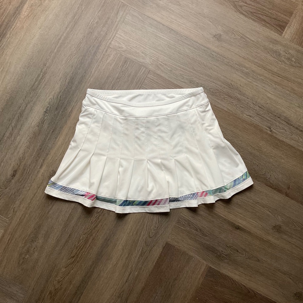 Lucky in Love Linen Nouveau Pleated Tennis Skort Womens Medium White Rainbow Hem